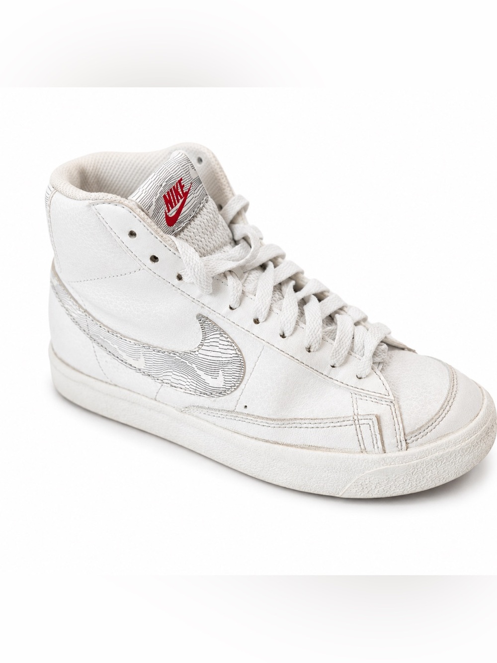 6.5Y/WOMEN’S 8 Nike Blazer Mid 77 Big Kids Youth